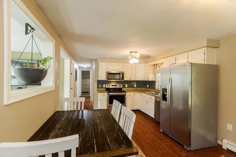 72 Ledgeview Drive Rochester NH 03839
