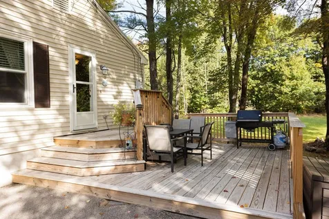 72 Ledgeview Drive Rochester NH 03839
