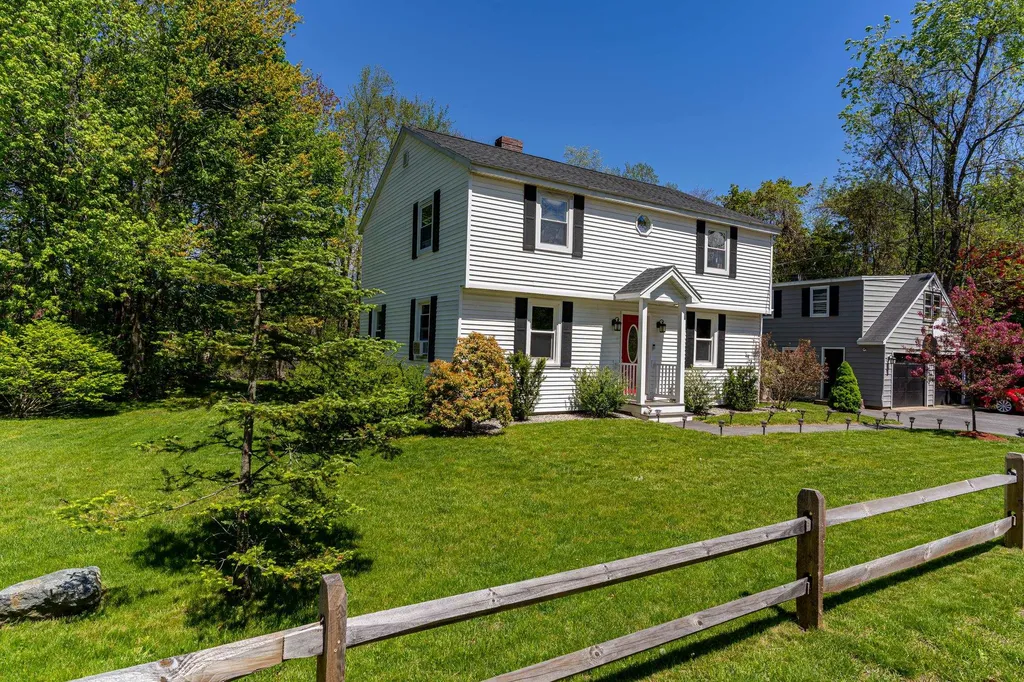 14 Hampton Falls Road Exeter NH 03833