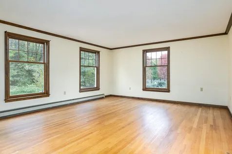 23 Deer Run Road Henniker NH 03242