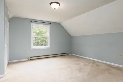 23 Deer Run Road Henniker NH 03242