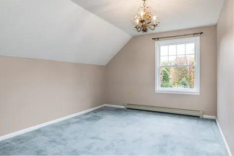 23 Deer Run Road Henniker NH 03242