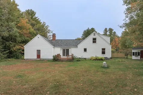 23 Deer Run Road Henniker NH 03242