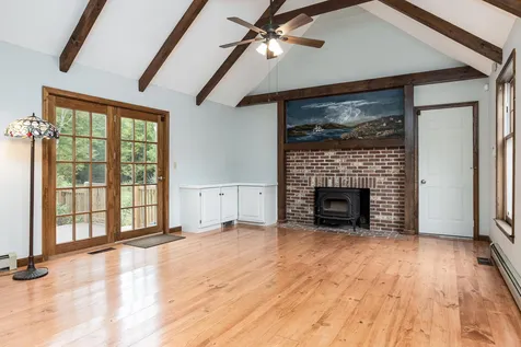 23 Deer Run Road Henniker NH 03242