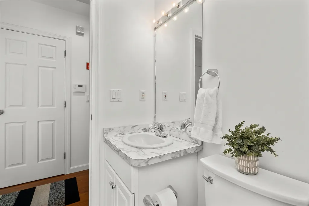 29 Pebble Beach Drive Bedford NH 03110