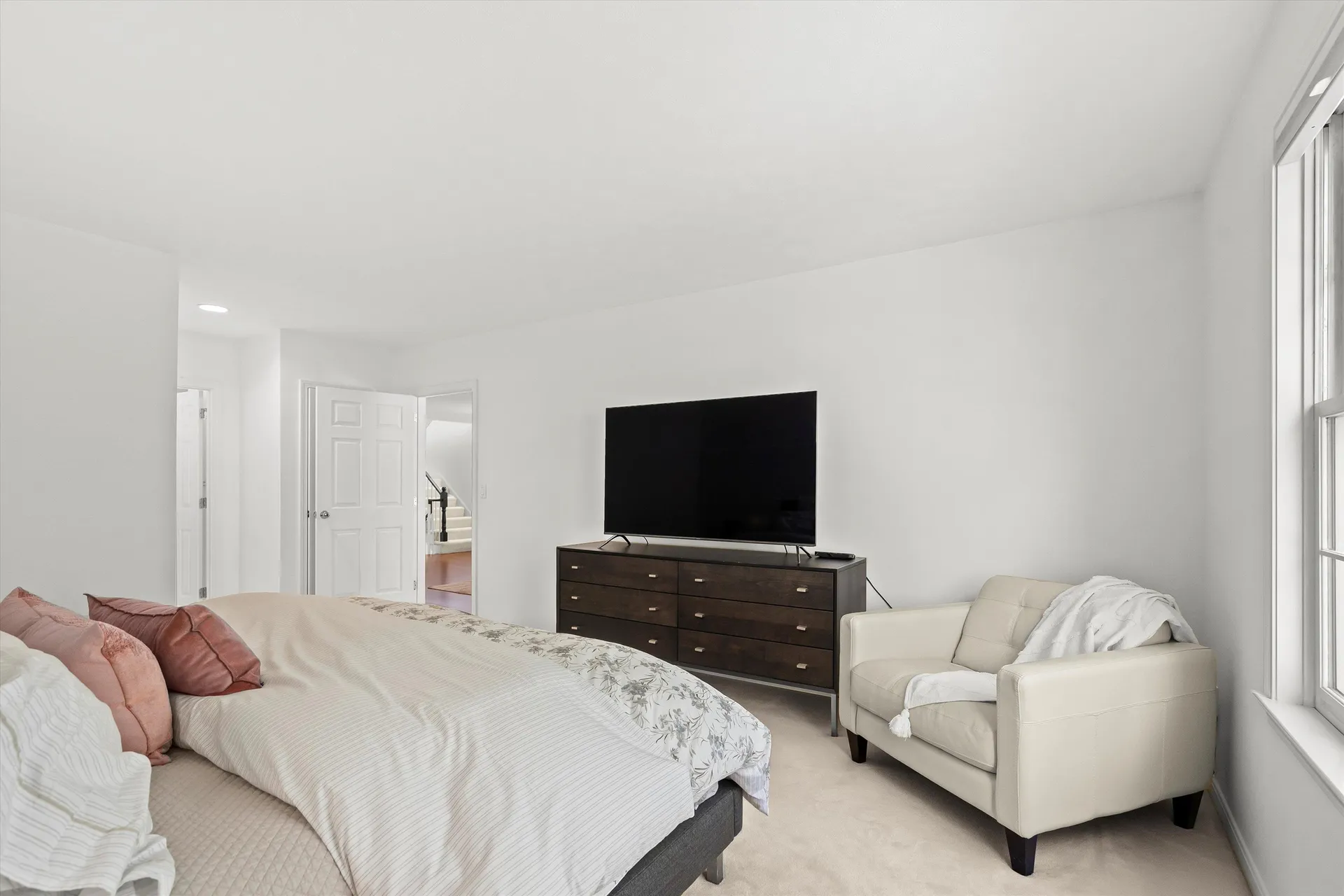 29 Pebble Beach Drive Bedford NH 03110