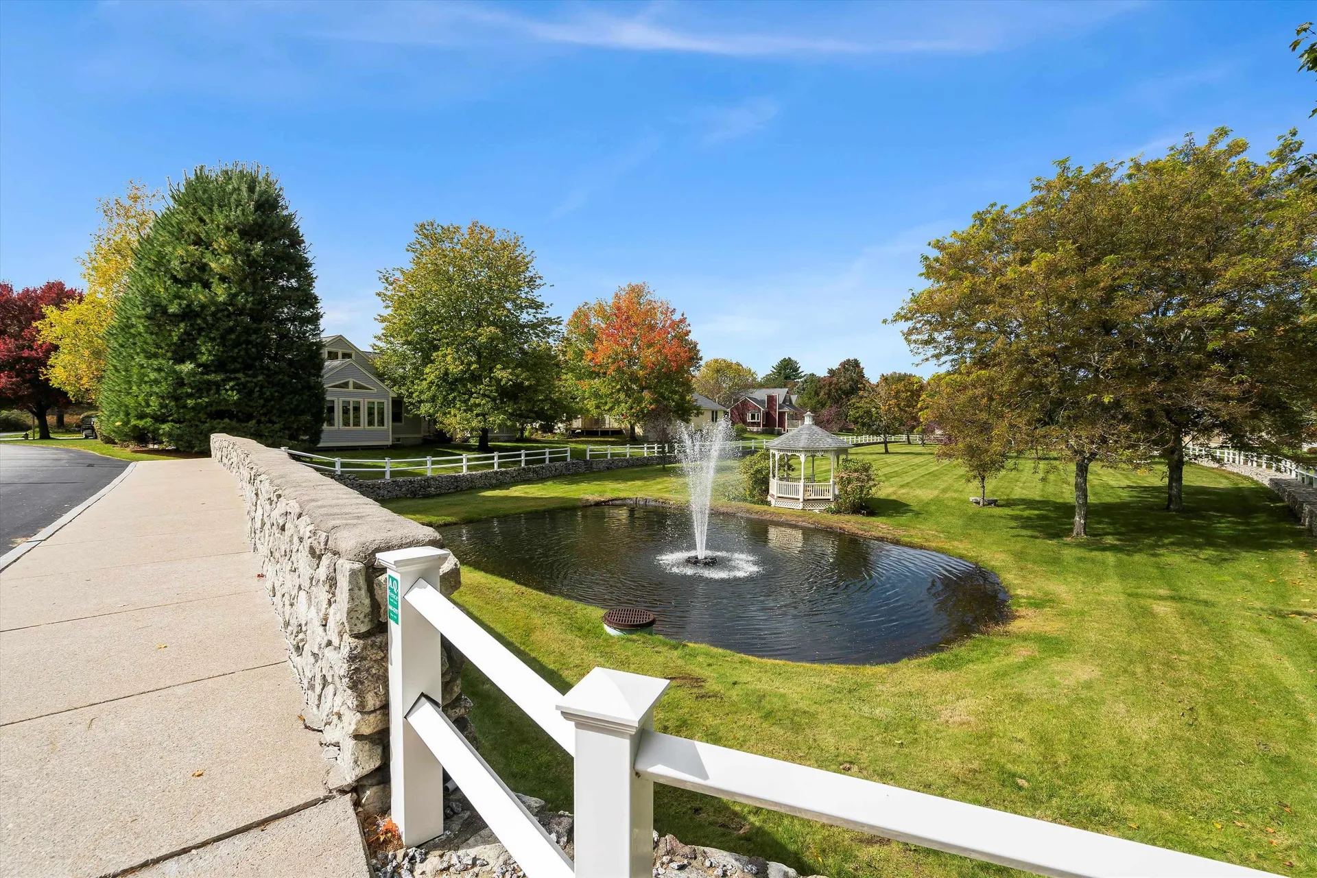 29 Pebble Beach Drive Bedford NH 03110