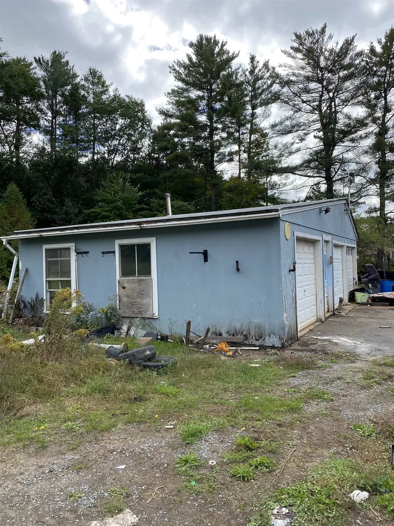 35 Grandview Street Claremont NH 03743