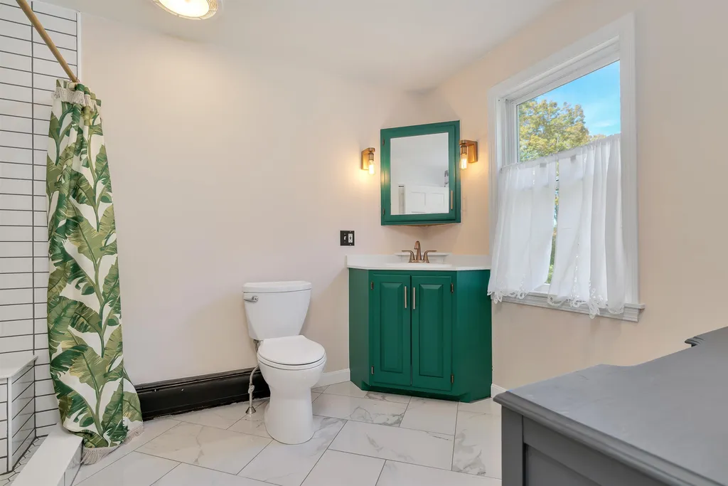 433 Cowdrey Path Woodstock VT 05071