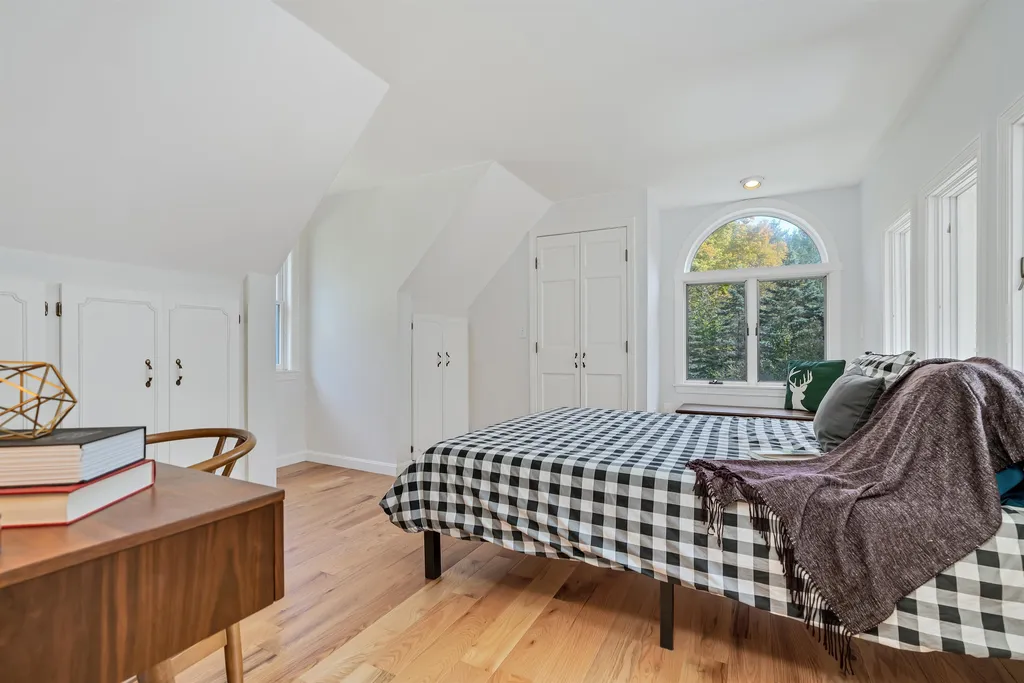 433 Cowdrey Path Woodstock VT 05071