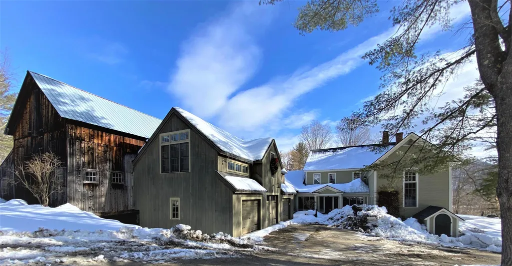 683 Church Street Chester VT 05143