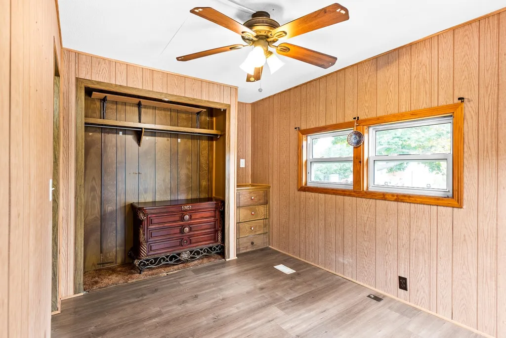 11 Evelyn Avenue Raymond NH 03077