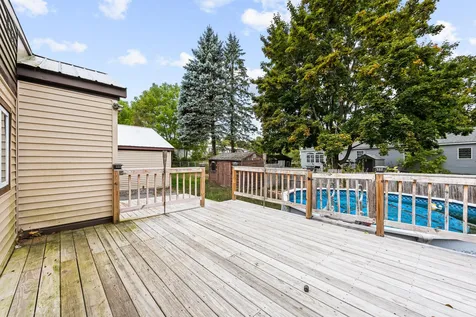 11 Evelyn Avenue Raymond NH 03077