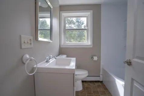 55 Old Derry Road Londonderry NH 03053
