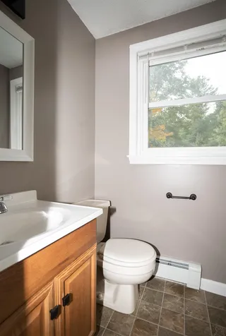 55 Old Derry Road Londonderry NH 03053