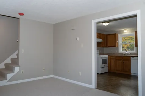 55 Old Derry Road Londonderry NH 03053