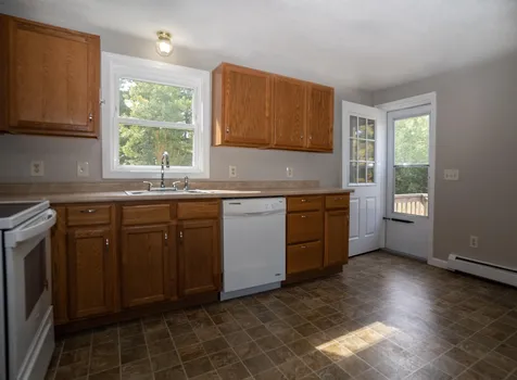 55 Old Derry Road Londonderry NH 03053