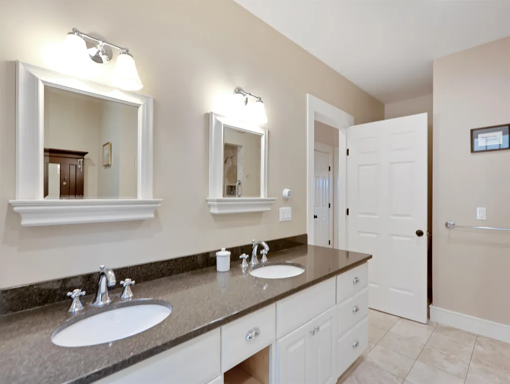 19 Maple Lane Lyme NH 03768