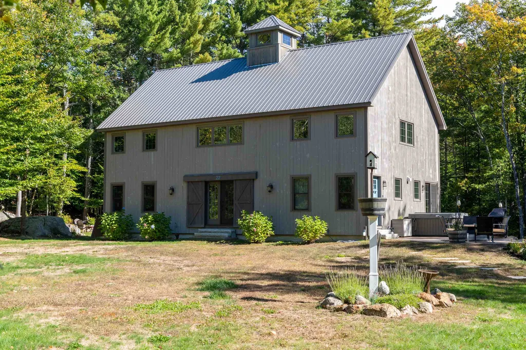 22 Bailey Drive Strafford NH 03884