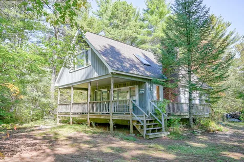 47 S. Chocorua River Drive Tamworth NH 03886