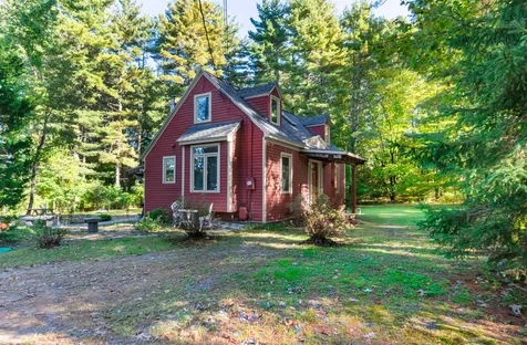 136 Old Derry Road Londonderry NH 03053