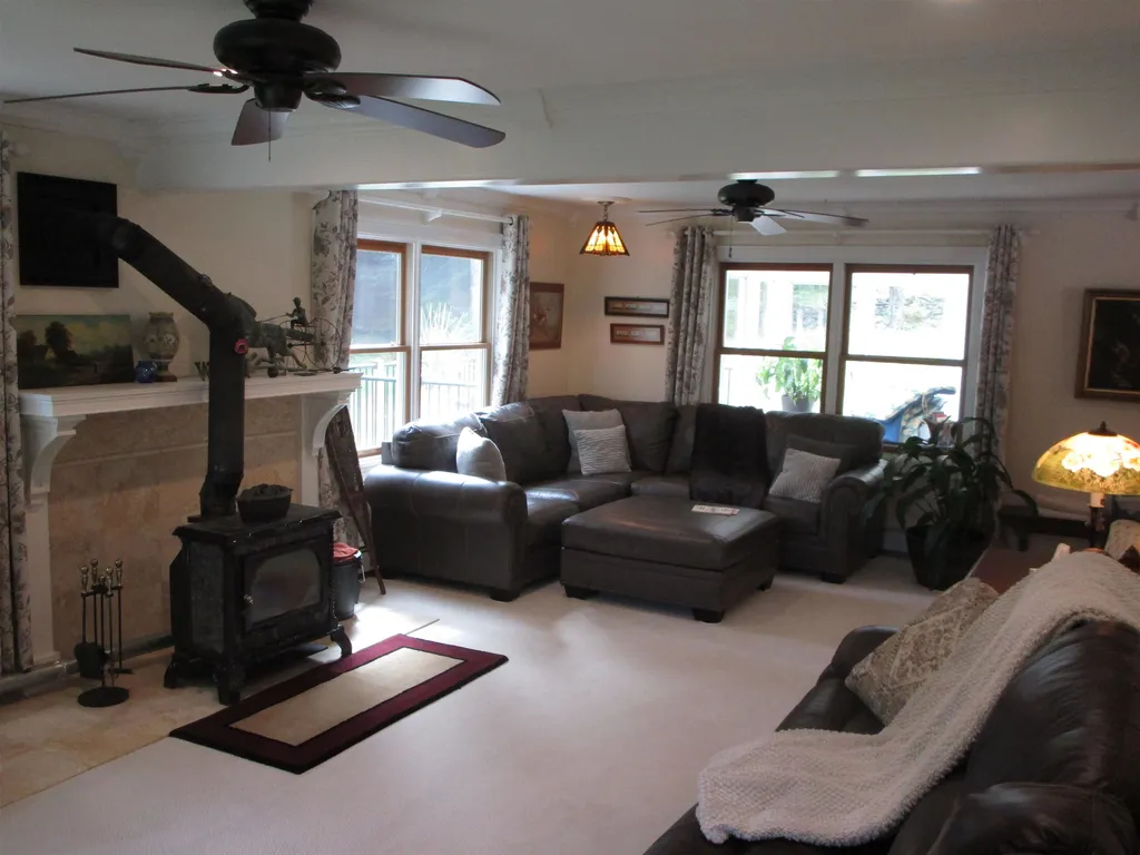 954 South Road Peru VT 05152
