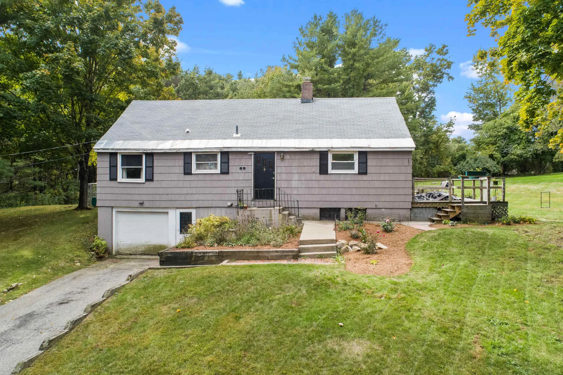 2 Bowers Road Derry NH 03038