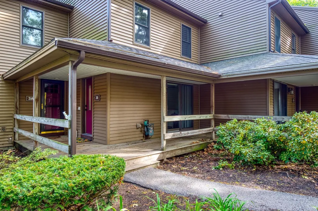 3b Bass Street Newmarket NH 03857