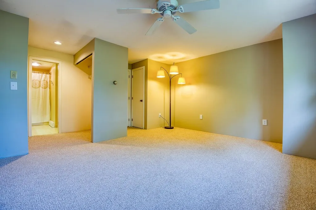 3b Bass Street Newmarket NH 03857