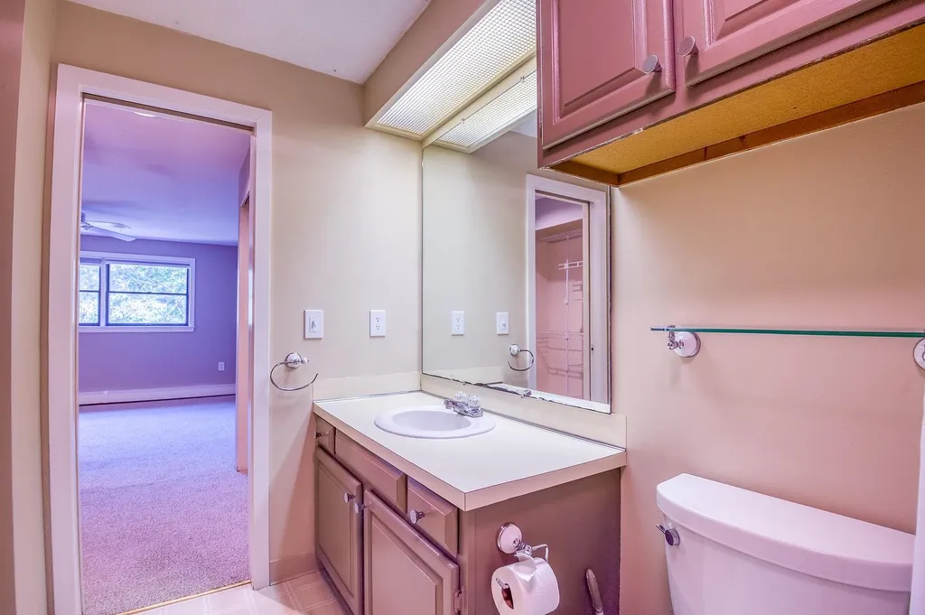 3b Bass Street Newmarket NH 03857