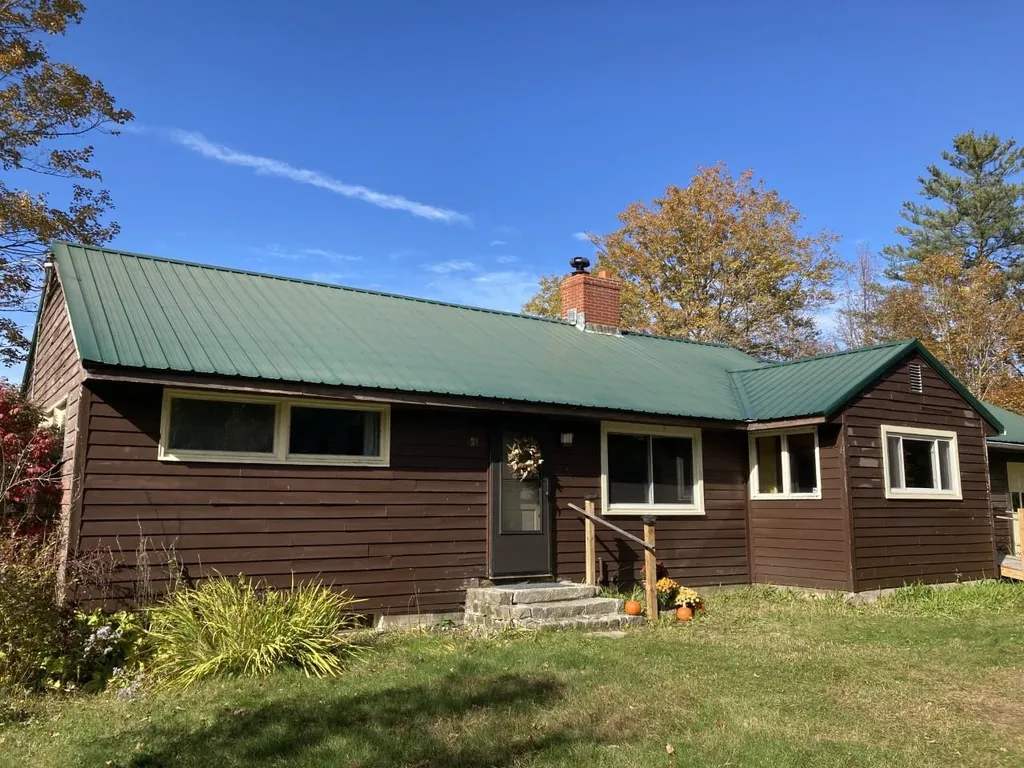 51 Cross Road Wentworth NH 03282