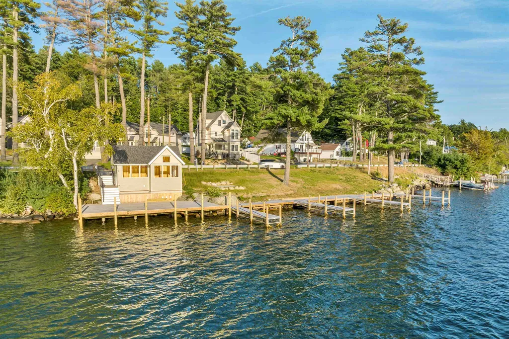 109 Weirs Boulevard Laconia NH 03246
