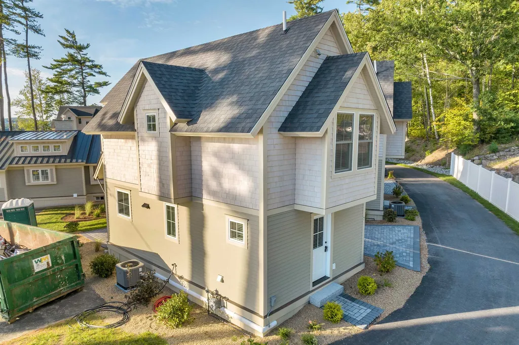 109 Weirs Boulevard Laconia NH 03246
