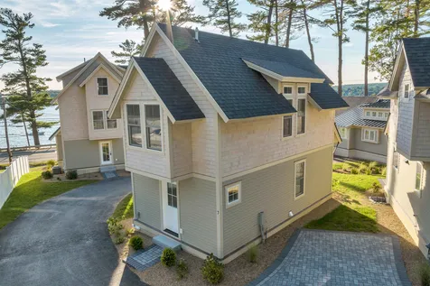 109 Weirs Boulevard Laconia NH 03246