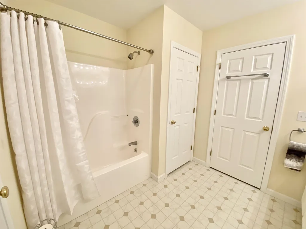 51 Augusta Way Dover NH 03820