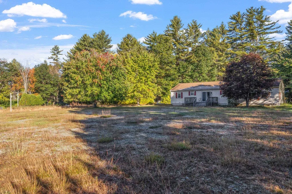 30 Sandogardy Pond Road Northfield NH 03276