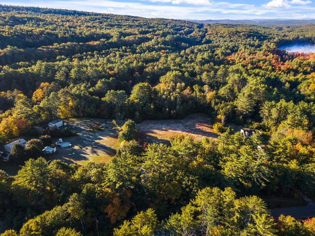 30 Sandogardy Pond Road Northfield NH 03276