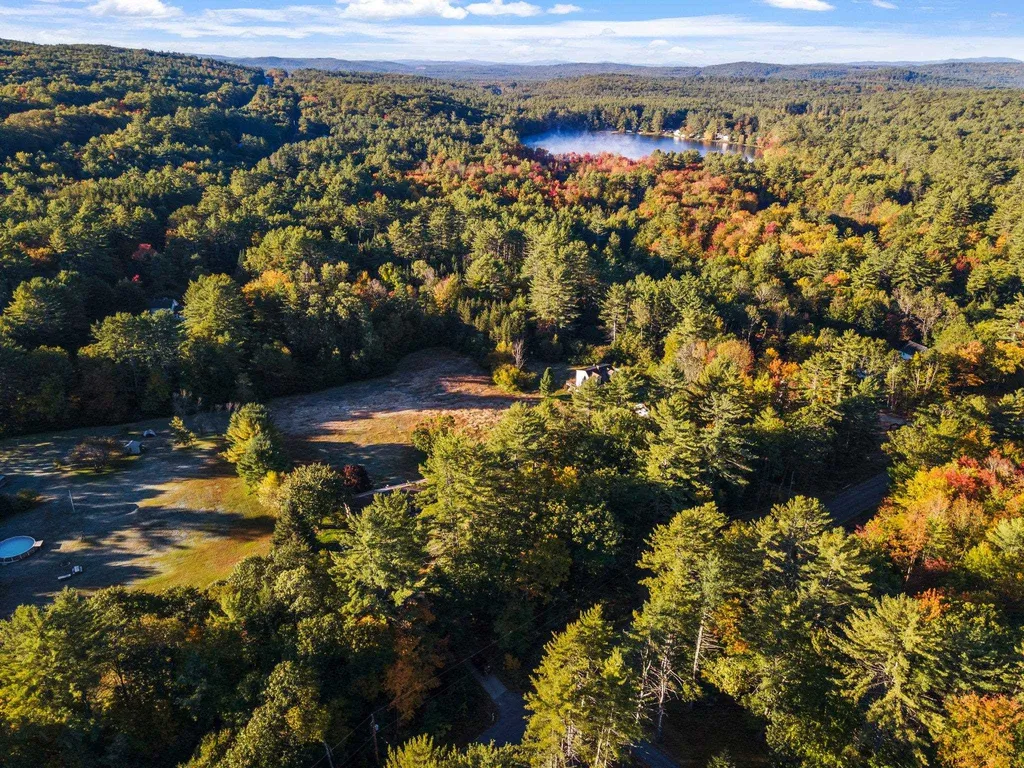 30 Sandogardy Pond Road Northfield NH 03276