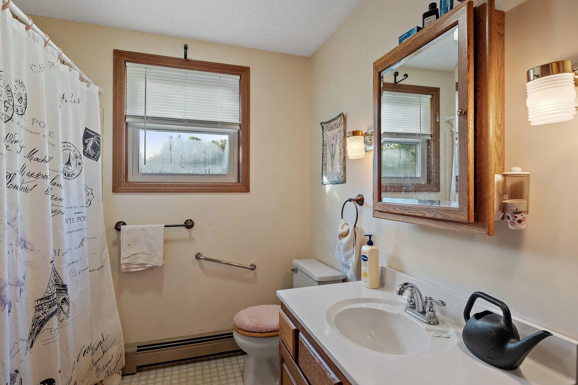 30 Sandogardy Pond Road Northfield NH 03276