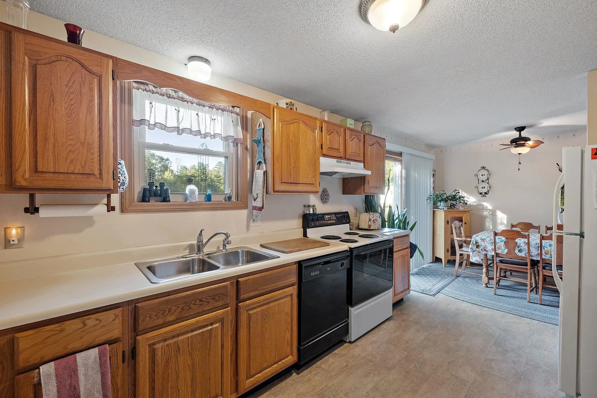 30 Sandogardy Pond Road Northfield NH 03276