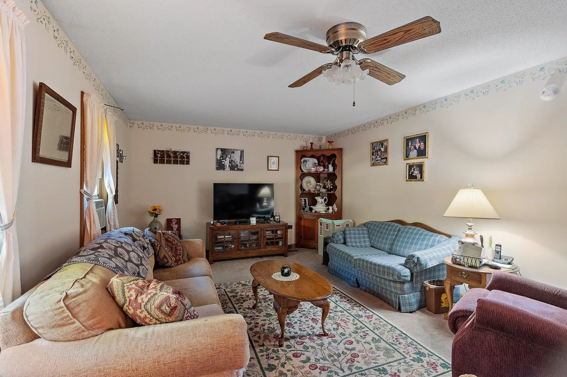 30 Sandogardy Pond Road Northfield NH 03276