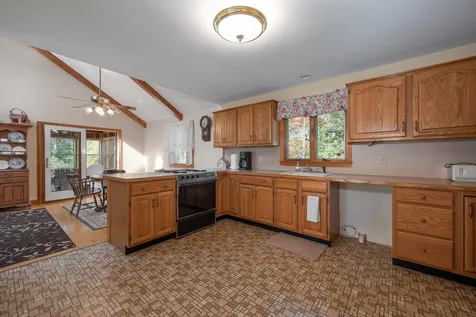 67 North Road Danbury NH 03230