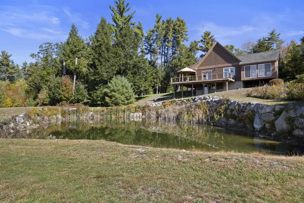 81 Garney Road Brookfield NH 03872
