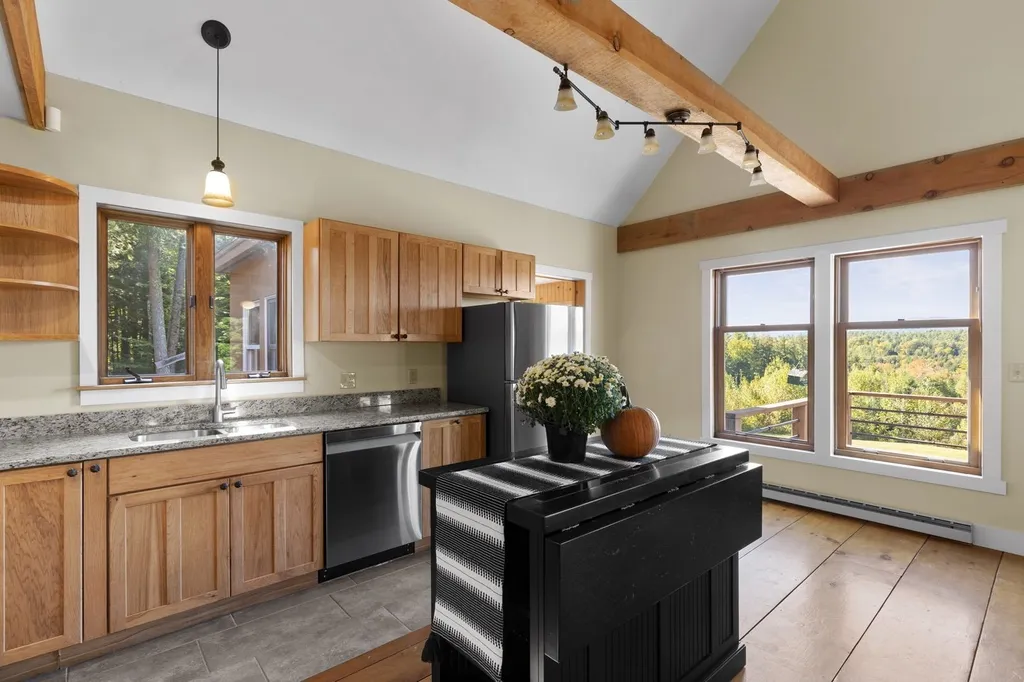 81 Garney Road Brookfield NH 03872