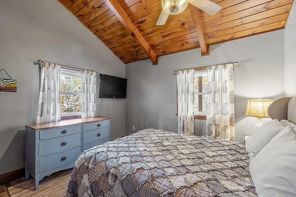 26 View Point Lane Wakefield NH 03830