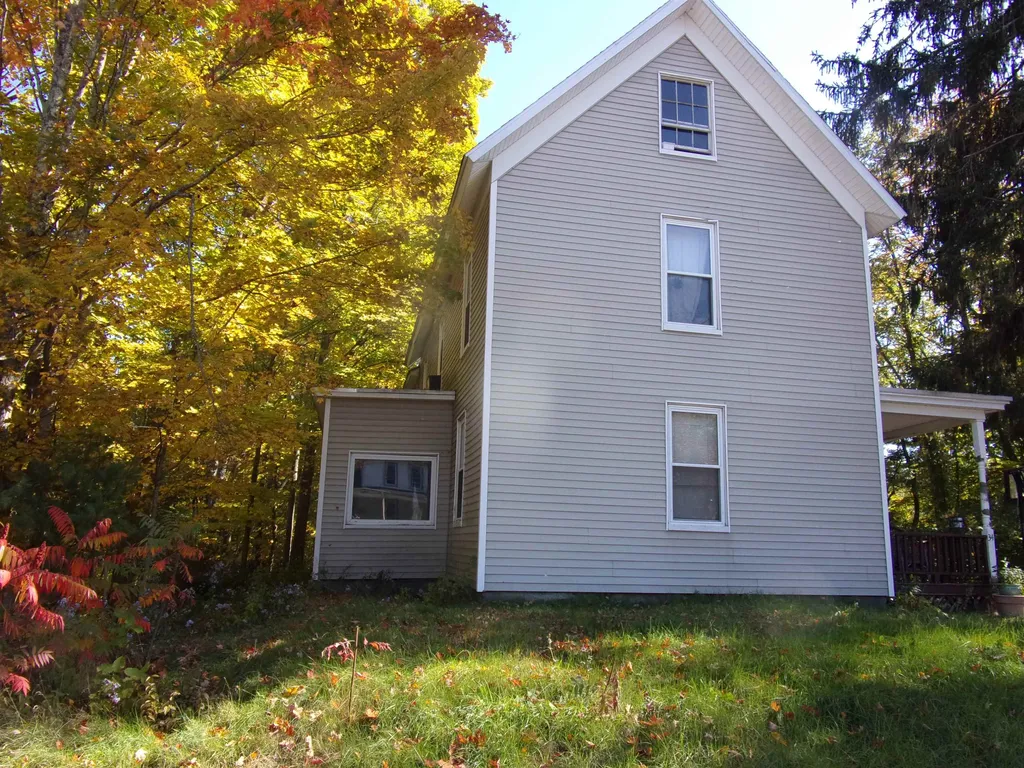 34 Tappan Street Farmington NH 03835