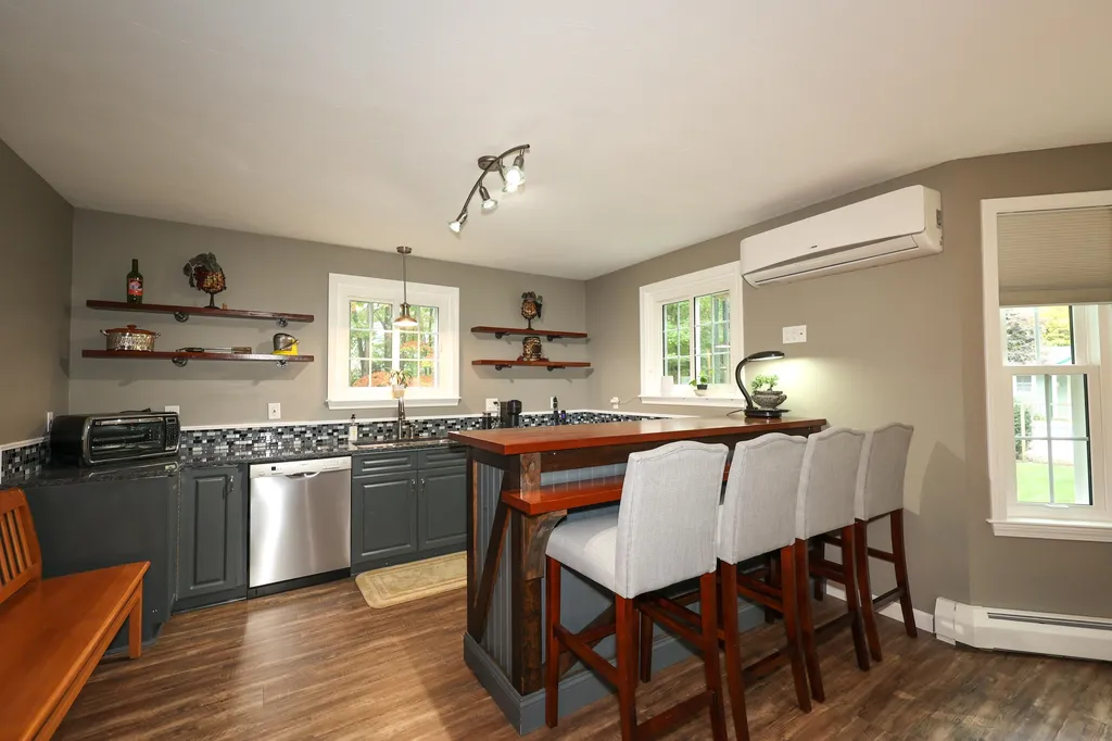 6 Mercier Court Goffstown NH 03045