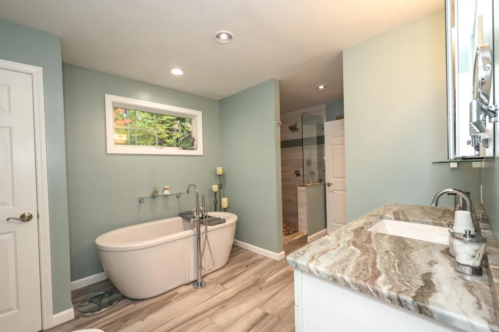 6 Mercier Court Goffstown NH 03045