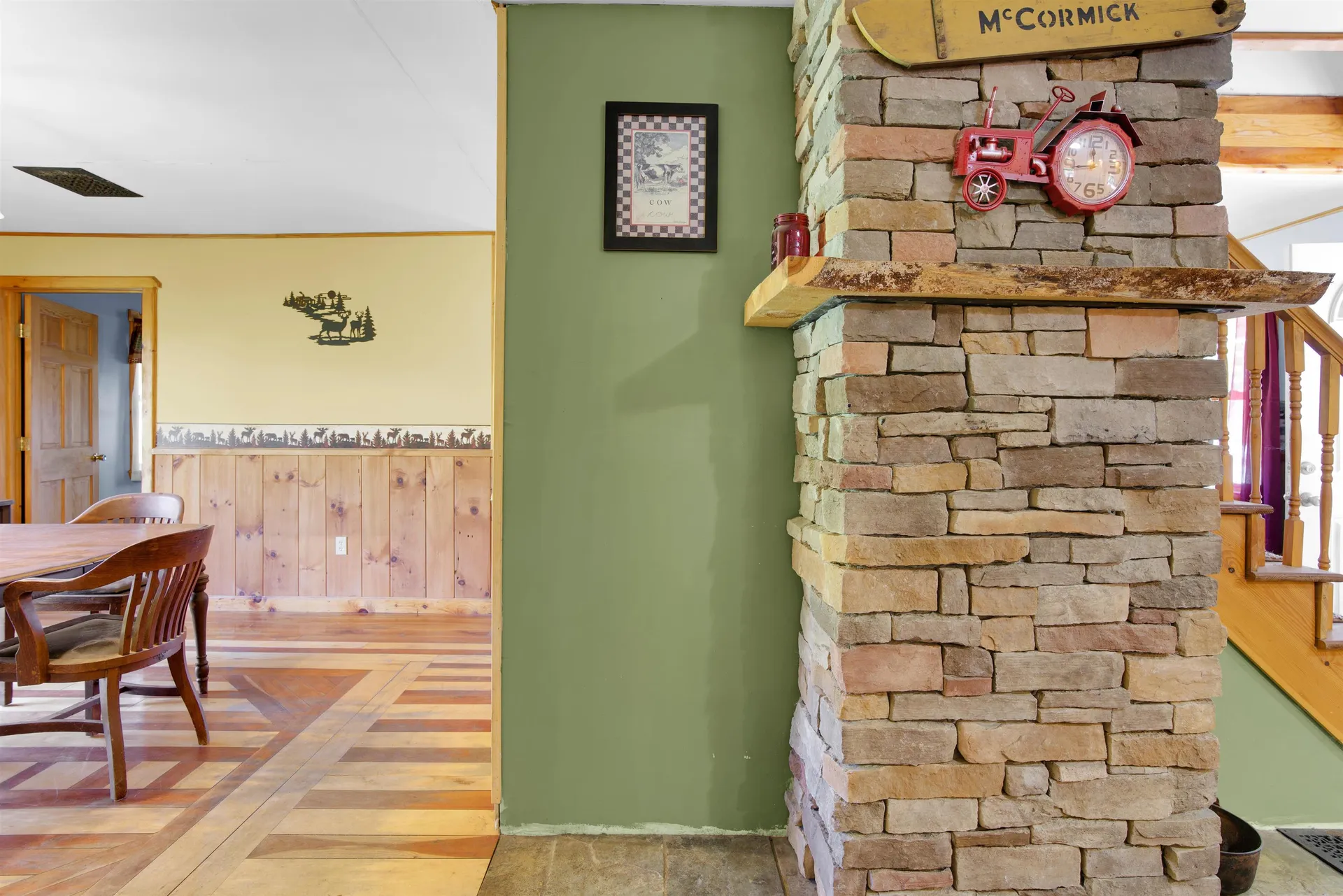 222 Monarch Hill Road Tunbridge VT 05077-9628