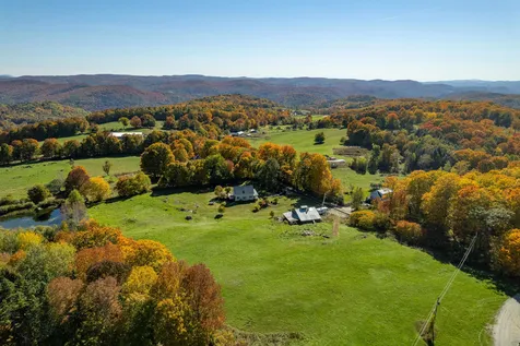 222 Monarch Hill Road Tunbridge VT 05077-9628